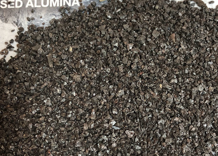 Sabbia di alluminio di inclinazione refrattaria 9 Mohs del corindone di Brown della fornace dell'alta allumina