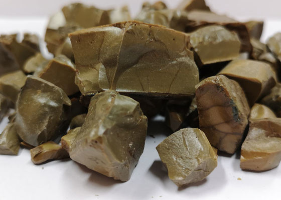 Il pozzetto di colata fonde l'alluminato del calcio fuso allumina metallurgica ha sinterizzato l'alluminio del calcio facile a stoccaggio